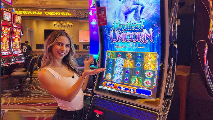 Slot bertema ruang makan para roh